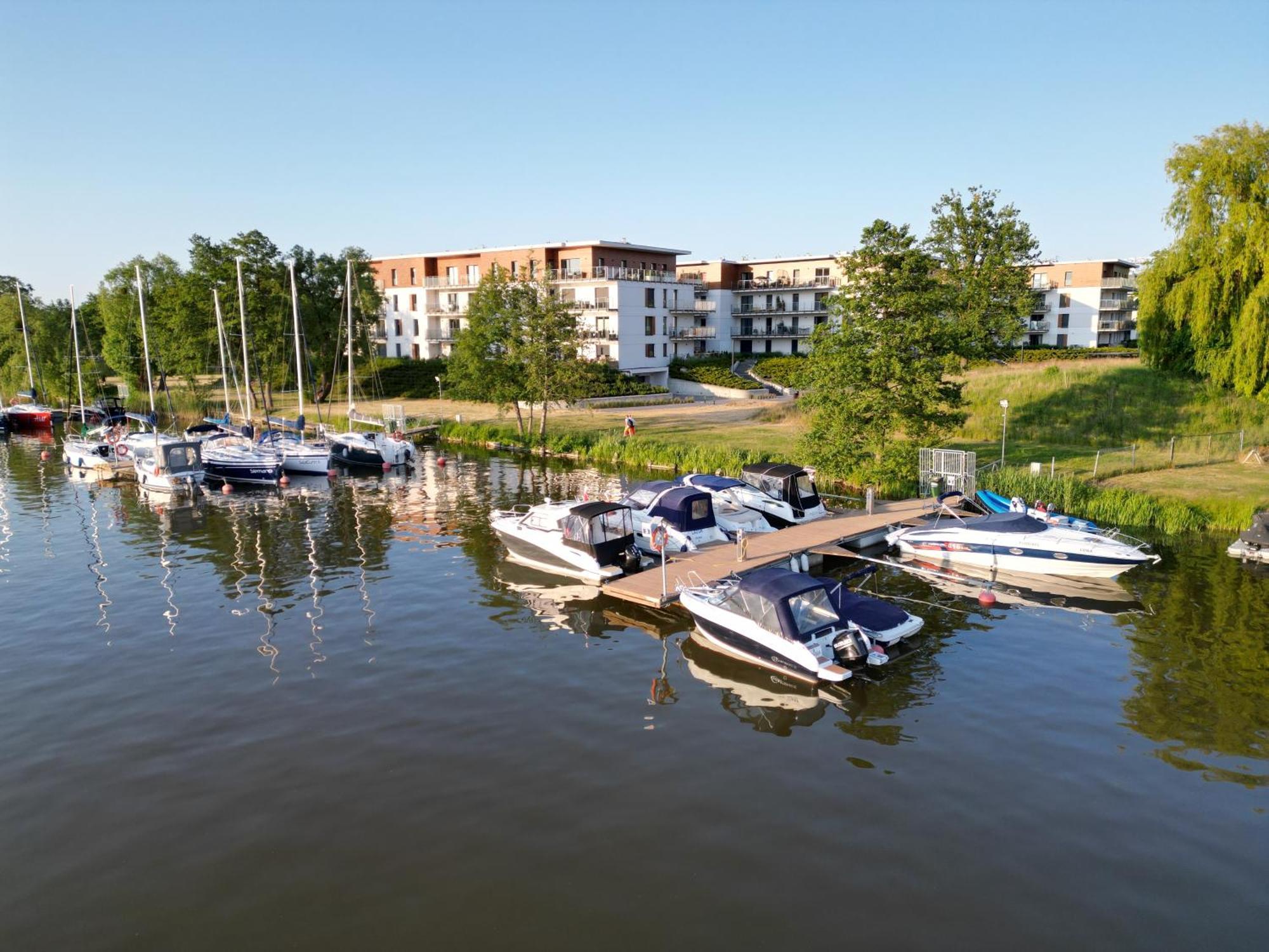 Marina Apartment - Przy Jeziorze, Taras, Tv55" Z Netflix I Prime, Parking Iława Eksteriør bilde
